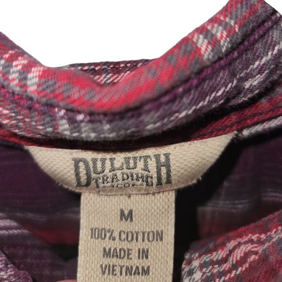Duluth Women's Purple Red Long Sleeve Plaid Button Up Shirt‎ Size Medium - Picture 10 of 10
